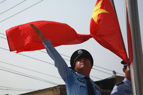 【CRI专稿 列表】重庆渝北警方举行“庆七一·保大庆”主题党日活动
