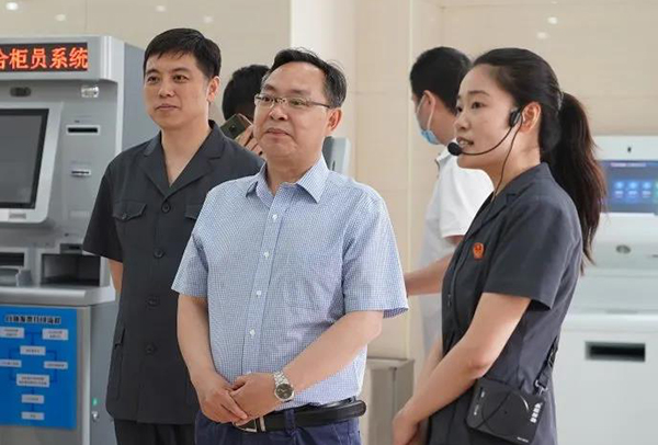 四川省高级人民法院党组成员,直属机关党委书记胡显志深入达州达川区