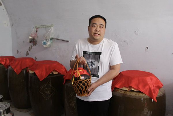 【B】三门峡市湖滨区东坡村村民党强：酿酒酿出幸福新生活