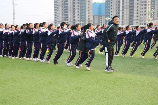 泰安高新区第一中学2021年冬季趣味运动会成功举办 泰安高新区第一中学2021年冬季趣味运动会成功举办