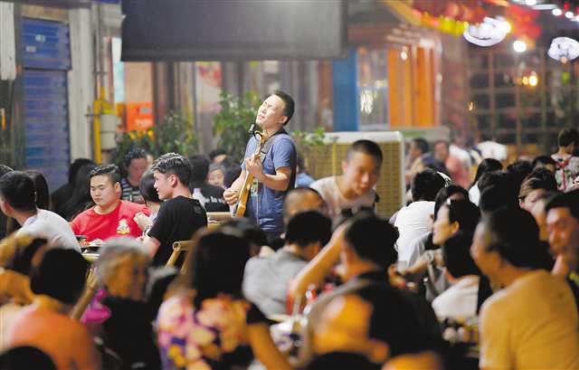 【城市远洋】【焦点图】【渝情渝景】重庆：夜市复苏 活力重现