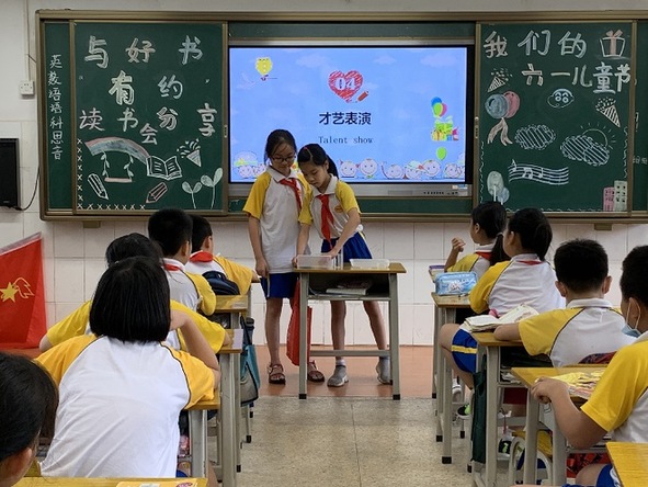 少先队员，你好！广州这所小学学生“六一”儿童节前入队