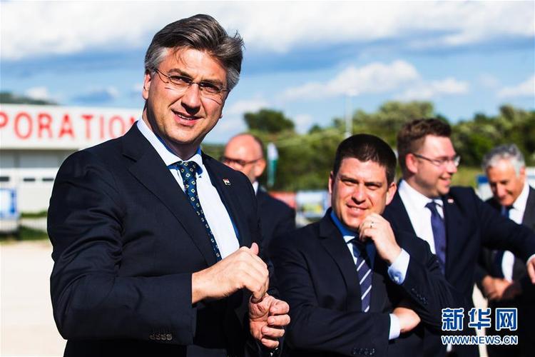 克罗地亚总理对中企承建大桥项目进展表示满意