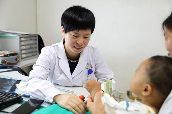 专为“小天使”修复翅膀的白衣巧匠记无锡九院副主任医师沈小芳