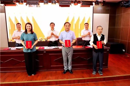 【聚焦重庆】重庆市红十字会举行庆祝建党98周年表彰大会