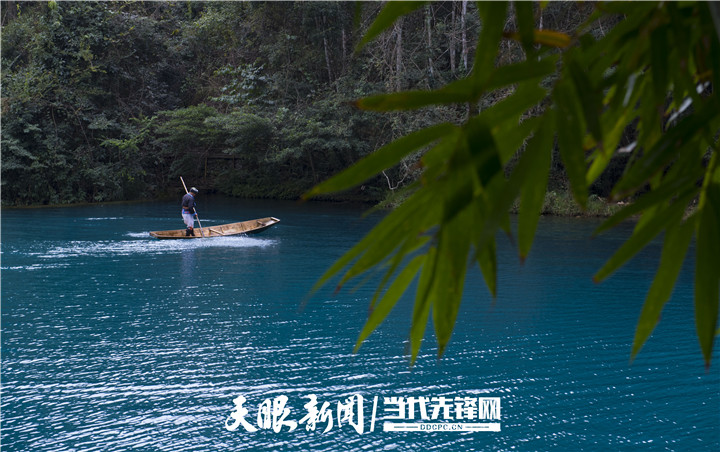 (中首)山色幽幽 碧水盈盈 荔波小七孔冬景惹人醉