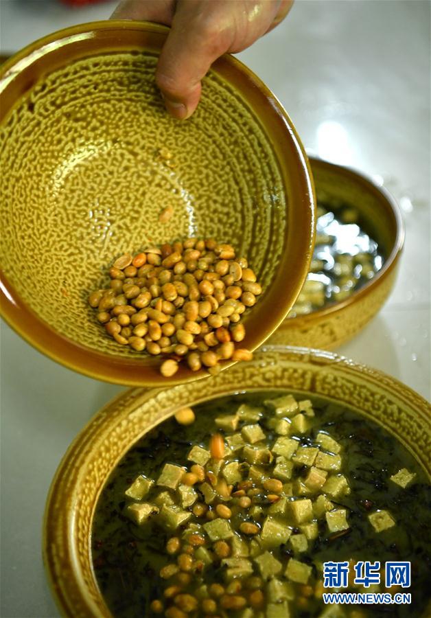 湖北恩施:“土家一绝”油茶汤