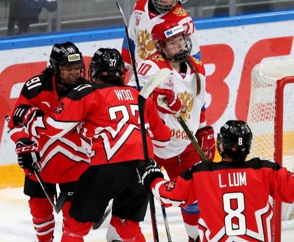 中国国家冰球集训队结束在俄集训将出征北京冬奥会