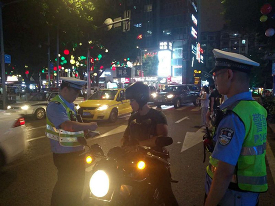 【法制安全】重庆江北交巡警强力整治摩托车非法改装和噪音扰民