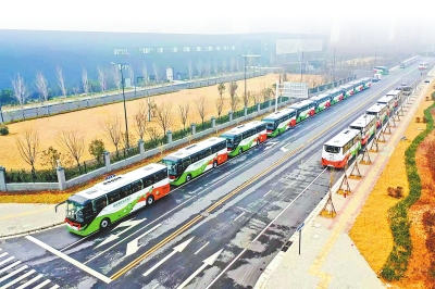 乘“冬”风 “氢”起航 百辆氢能源巴士助力绿色冬奥