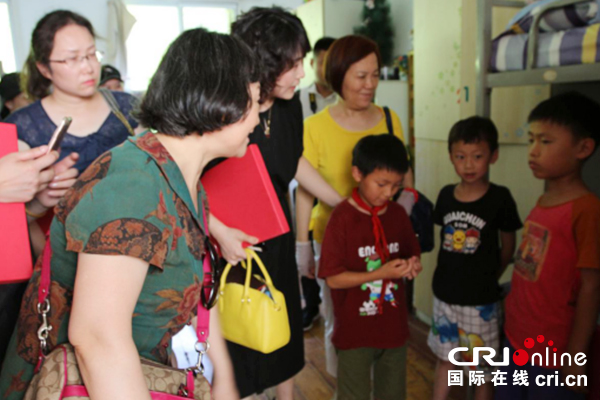 【供稿待审】“阳光相伴 与爱同行”——北京市朝阳区非公有制医疗机构协会走进太阳村(绿色经济) 【供稿待审】“阳光相伴 与爱同行”——北京市朝阳区非公有制医疗机构协会走进太阳村(绿色经济)