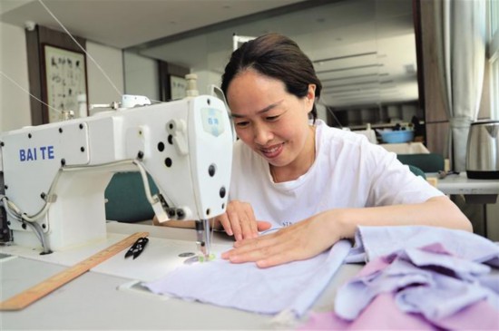 【中首 陕西 图】技能提升 巧手致富