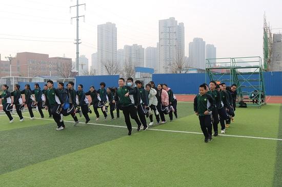 泰安高新区第一中学2021年冬季趣味运动会成功举办 泰安高新区第一中学2021年冬季趣味运动会成功举办