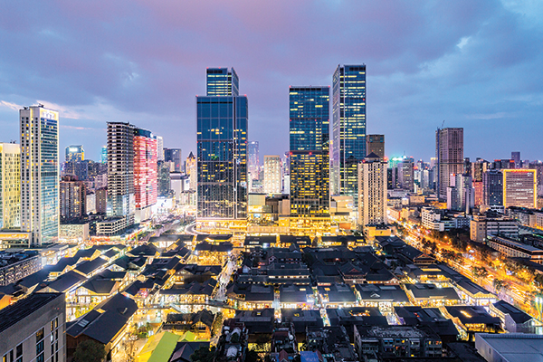 成都锦江区与四个结算型总部企业签署百亿级企业培育服务协议