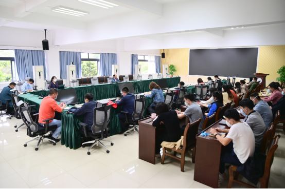 广州新华学院召开东莞校区疫情防控工作紧急会议