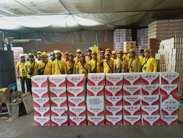 龙卷风“肆虐”辽宁开原追踪:周边美团小哥组团速送关爱 龙卷风“肆虐”辽宁开原追踪:周边美团小哥组团速送关爱