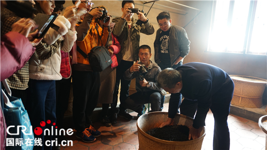 柴门霍夫年“茶与爱”国际微电影大赛获奖影片展映及读书活动走进武夷山