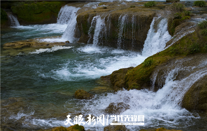 (中首)山色幽幽 碧水盈盈 荔波小七孔冬景惹人醉