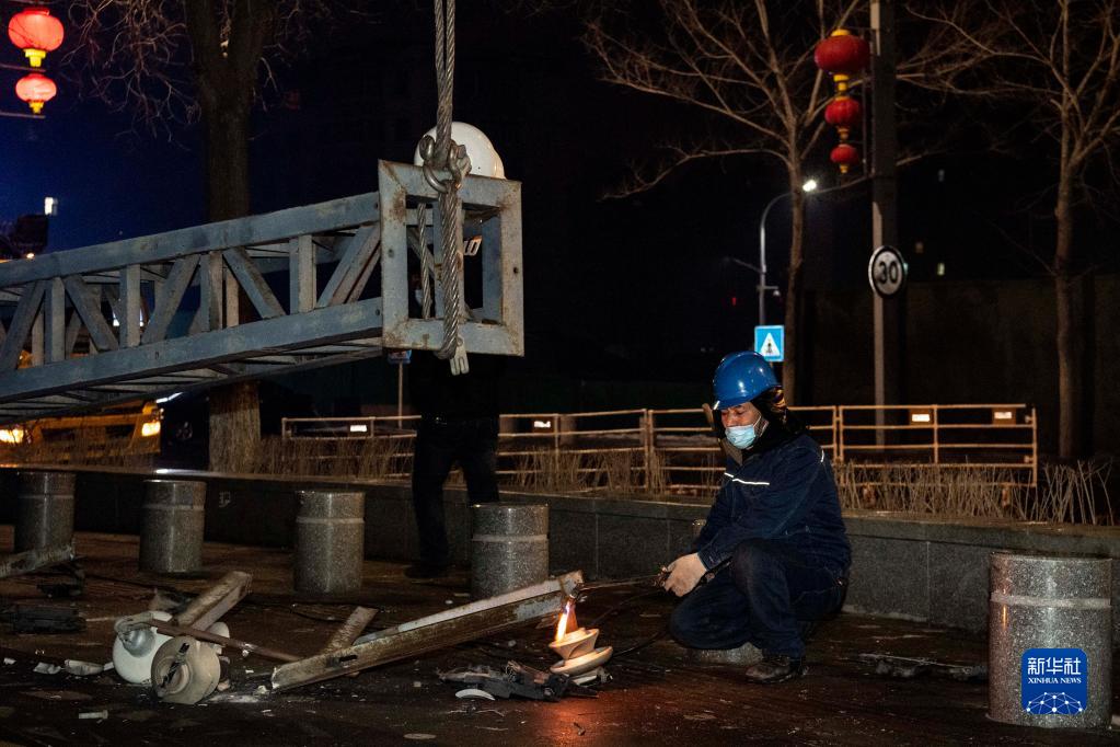新华全媒+丨乌鲁木齐:冬至长夜暖 人间烟火情