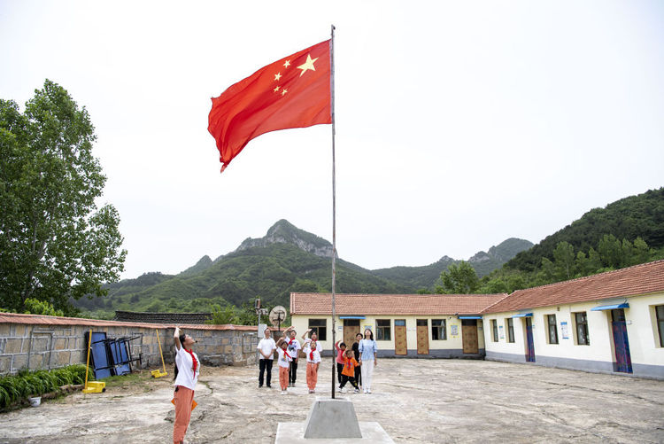 开学 在太行山上