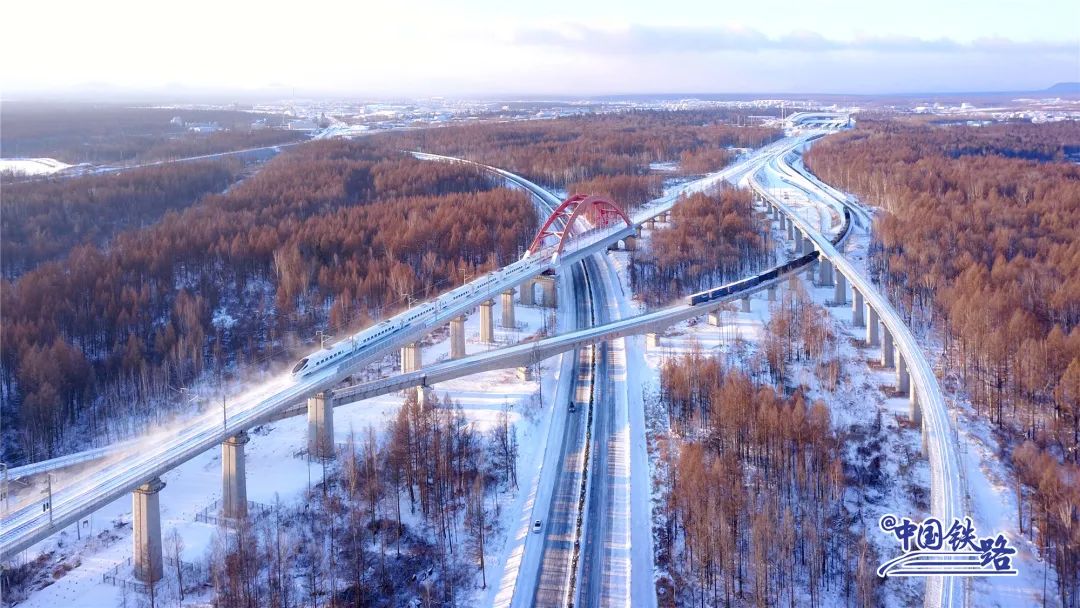 全国铁路明年1月10日起实行新的列车运行图