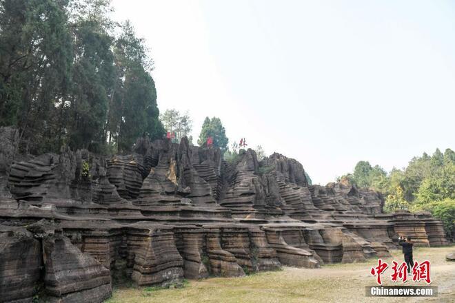 Hutan Batu Merah Jadi Tarikan Baharu_fororder_shilin4