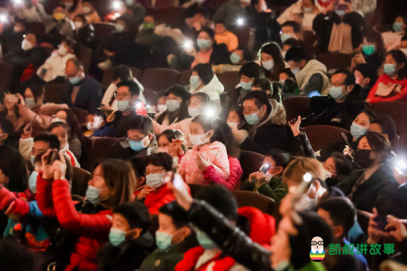 2022年《神探艾小坡》首登上海|凯叔品牌首部儿童舞台剧温暖开演 2022年《神探艾小坡》首登上海|凯叔品牌首部儿童舞台剧温暖开演