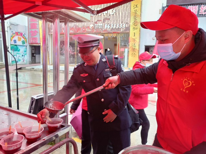 湖南桂东开展“我们的节日•腊八”文明实践志愿服务主题活动_fororder_微信截图_20220111101358