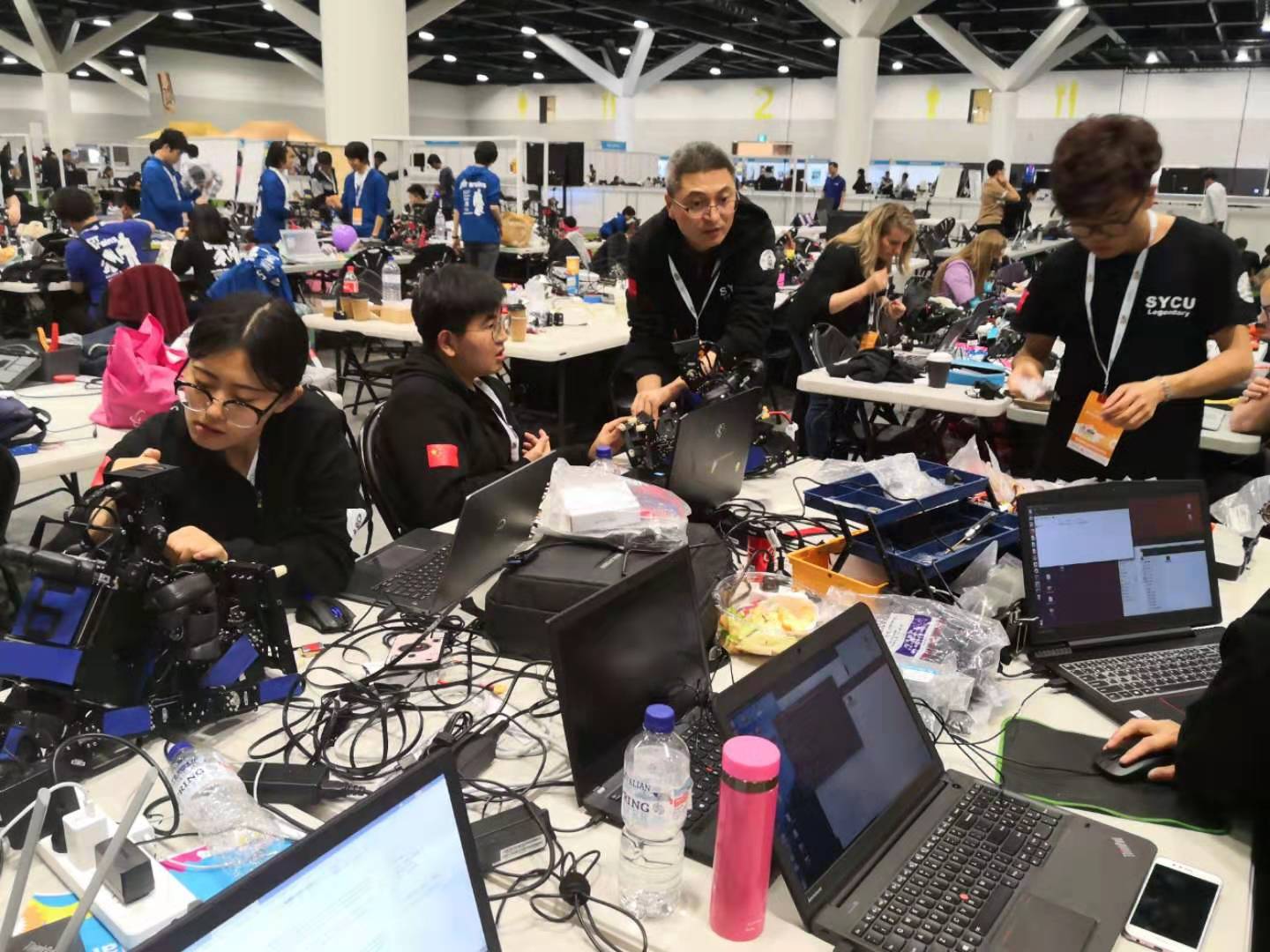 沈阳城市学院勇夺足球机器人世界杯第四名