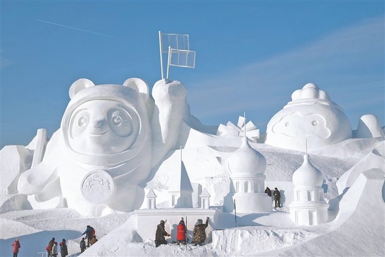 “冬奥·太阳岛之旅”雪雕 亮相哈尔滨太阳岛雪博会