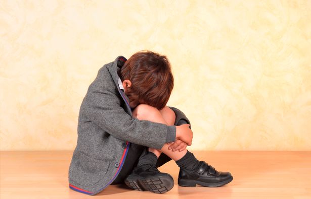 孩子自己"摔跤"也有特定模式