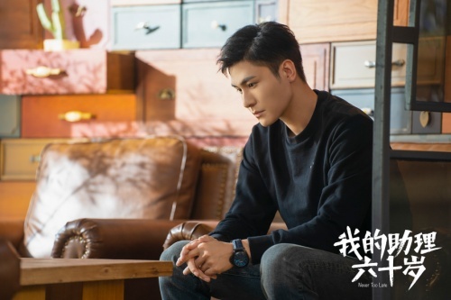 《我的助理六十岁》正式杀青 温暖讲述两代女性的勇气与成长 《我的助理六十岁》正式杀青 温暖讲述两代女性的勇气与成长