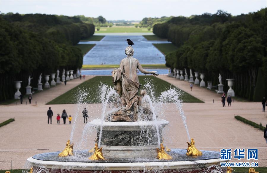 法国凡尔赛宫重新开门迎客
