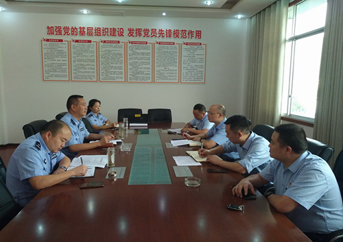 图片默认标题_fororder_协调会现场-摄影-射洪县交警大队