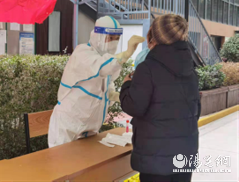 (转载)“我的邻居是‘天使’” 西安交大二附院医护志愿服务社区核酸采样受称赞