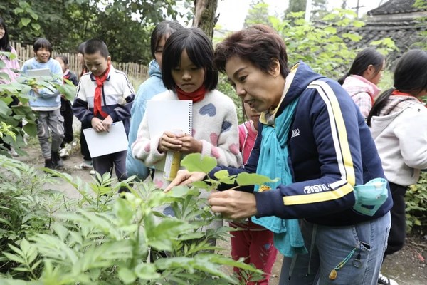 以美育人润无声:华侨城创新美育帮扶赋能乡村振兴 以美育人润无声:华侨城创新美育帮扶赋能乡村振兴