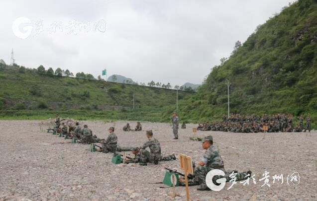 （市州）贵州关岭县人武部组织120名民兵基地化轮训