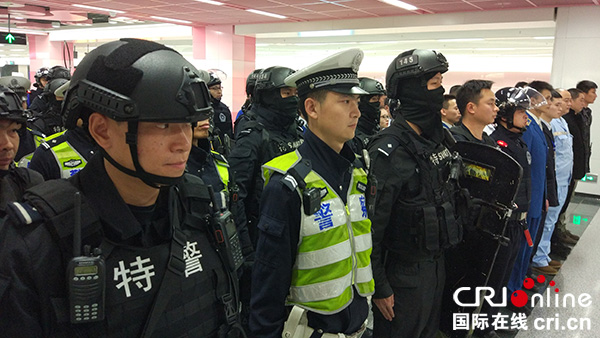 图片默认标题_fororder_演练现场。摄影：唐琪-(5)