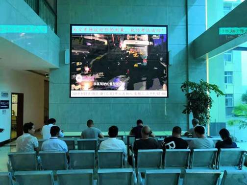 （转载）米易县公安局交警大队 积极推动“两个教育”宣教工作