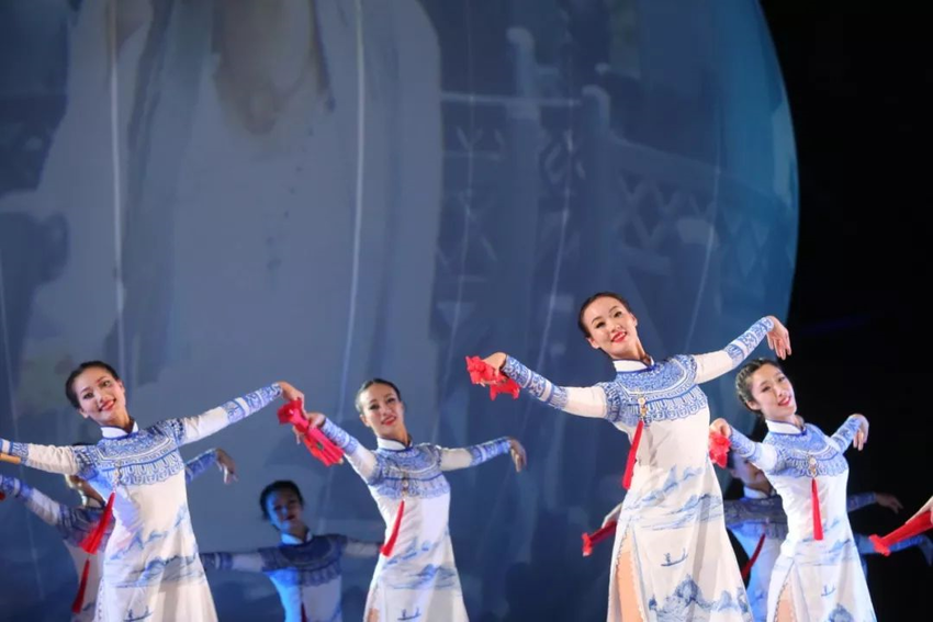 （转载）成都接旗那不勒斯 世界大运会正式进入“成都时间”