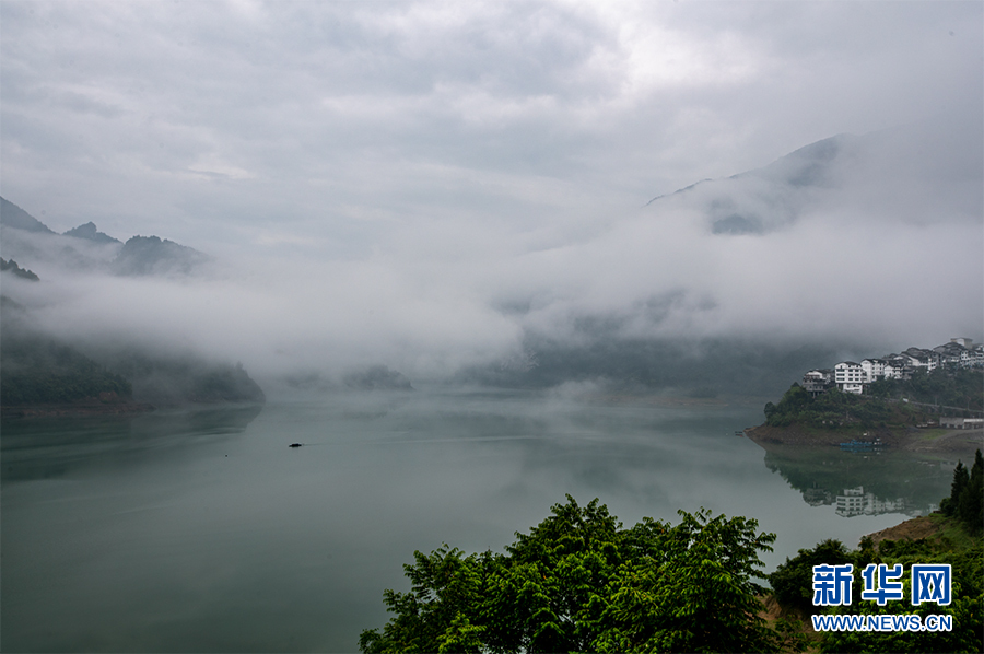 重慶彭水：江作青羅帶 山水畫廊生態(tài)美