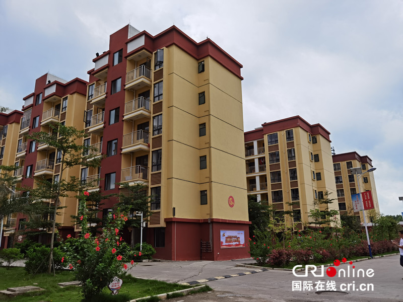 【A】贵港市港北区老乡家园:让异地搬迁贫困户“安居乐业”