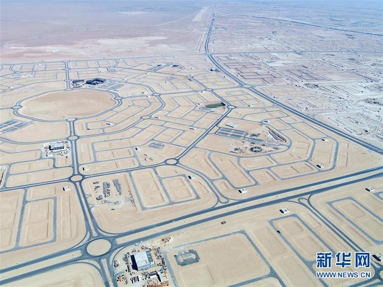 通讯：防疫、生产两不误，沙漠现“棋盘”——记中企承建科威特住房基建项目