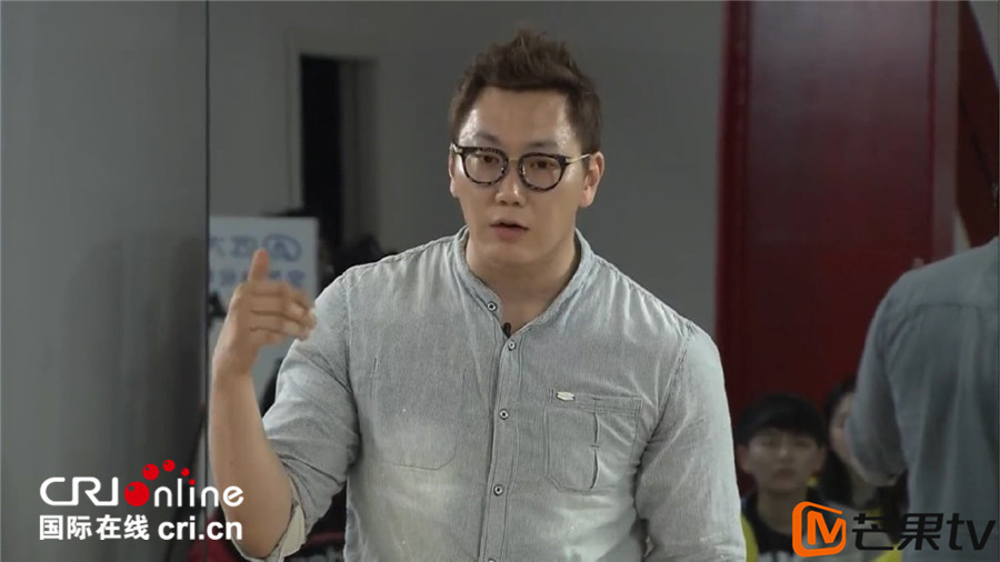 韩国歌王The one郑淳元来了 超女们都哭了(图)[2]- 中国日报网