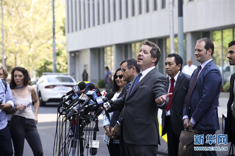 墨西哥大毒枭古斯曼在美国被判终身监禁