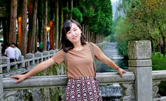 校园贷有哪些套路？高校美女辅导员卧底揭秘成网红