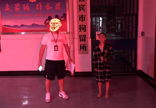 （转载）迎庆3号：“云剑”破冰 街面盘查挡获“瘾君子”