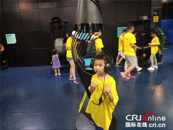 新中国印象——画脸谱