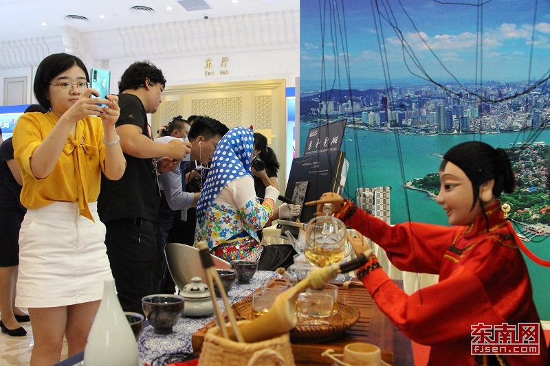 【头条下文字】福建非遗精品闪耀国新办福建主题新闻发布会