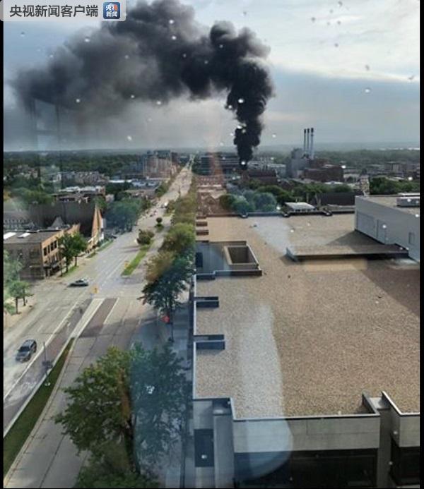 美国威斯康星州电力公司爆炸失火 13000家用户断电